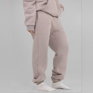 Comfrt Signature Sweatpants